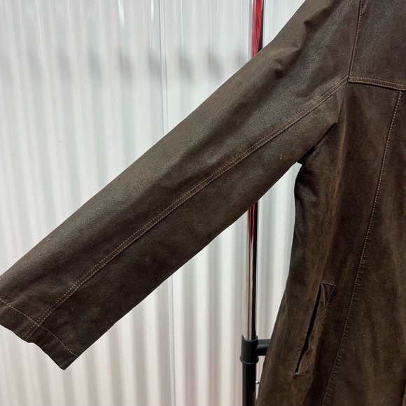Danier Leather Trench Coat - Picture 3 of 6